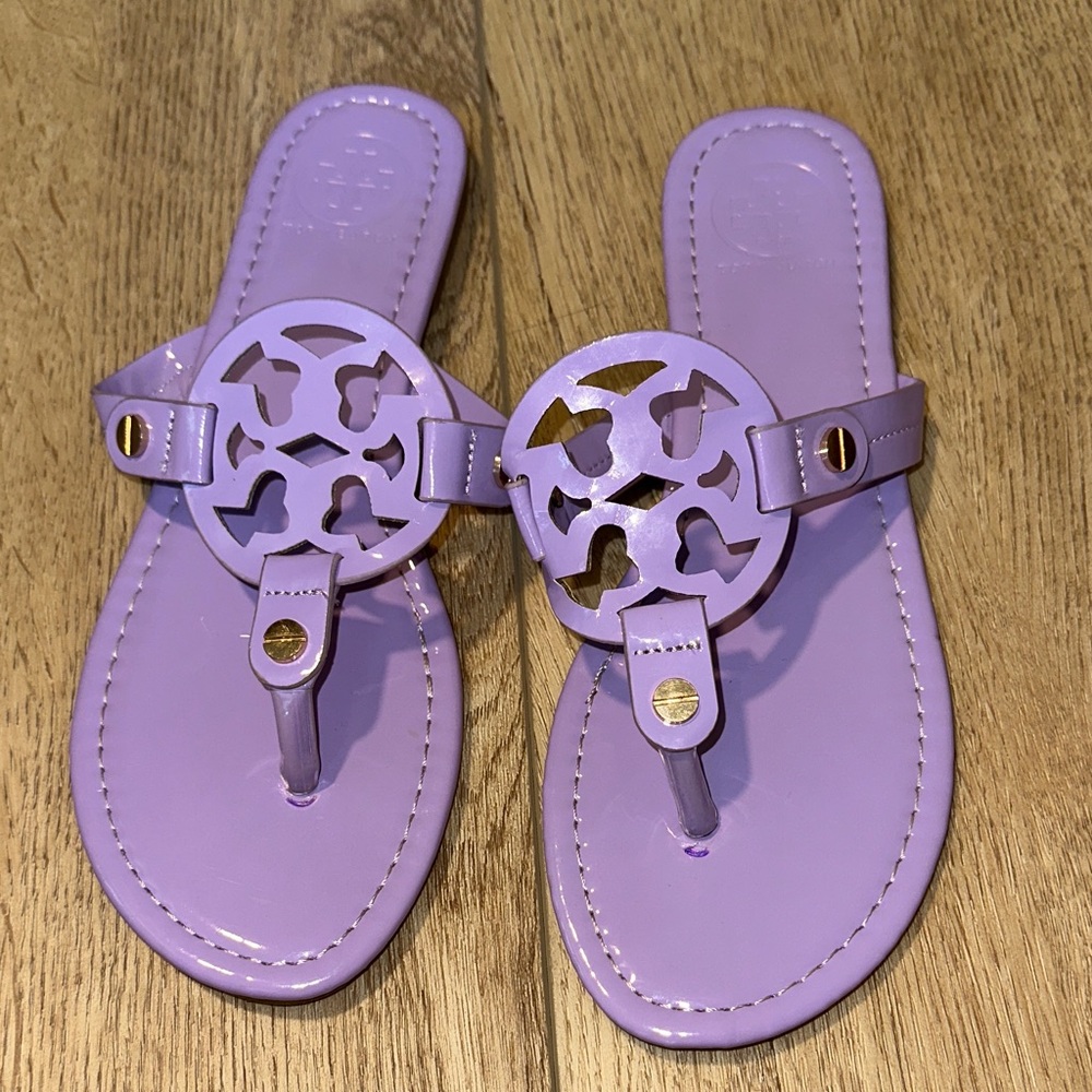 MILLER PATENT SANDAL, Purple Size 8